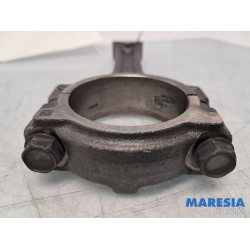 Renault - Captur - Connecting rod