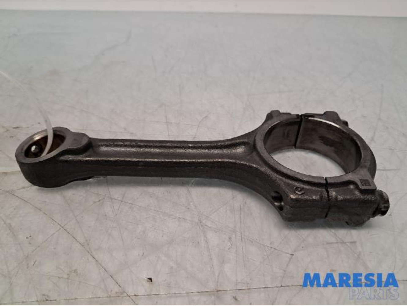 Renault - Captur - Connecting rod