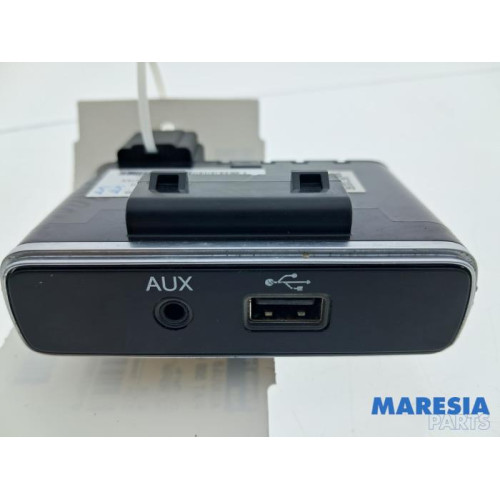 Fiat - 500 - AUX/USB aansluiting