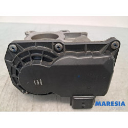 Renault - Captur - Gasklephuis