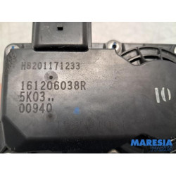 Renault - Captur - Gasklephuis