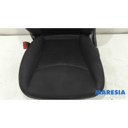 Opel - Karl - Stoel links