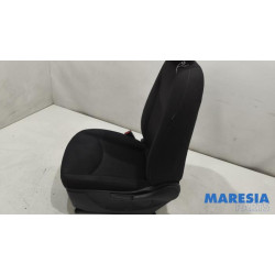 Opel - Karl - Stoel links