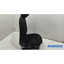 Opel - Karl - Stoel links