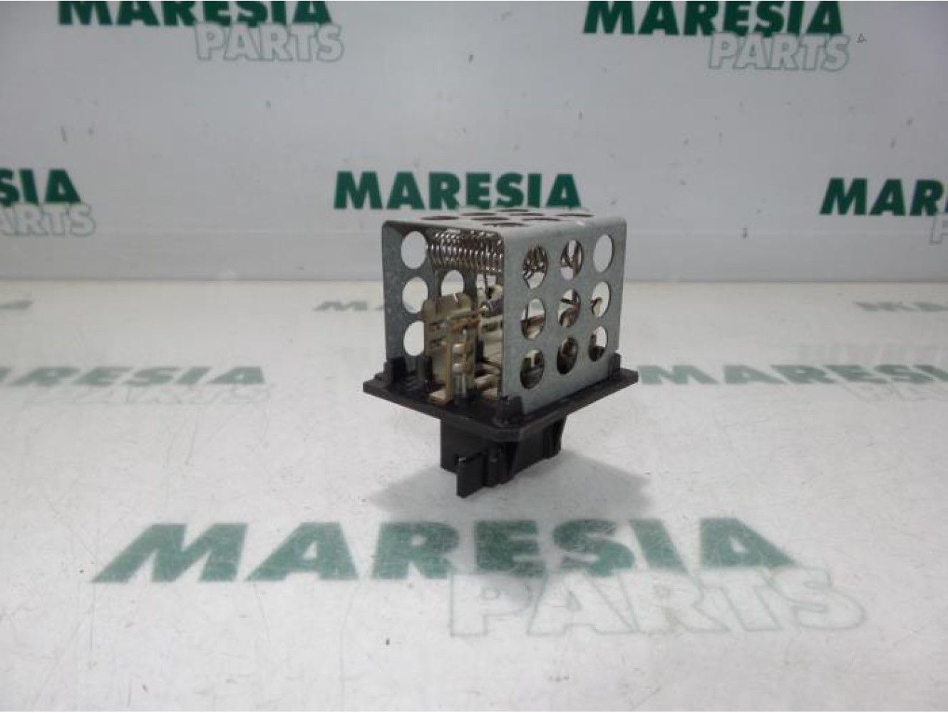 Peugeot - 206 - Heater resistor
