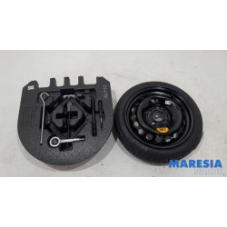 Opel - Karl - Krikset + reservewiel