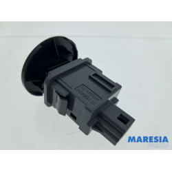 Citroen - C1 - Panic lighting switch