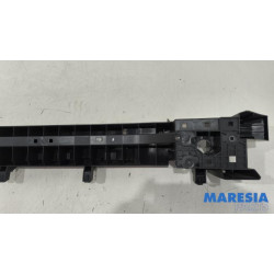 Renault - Captur - Bumperframe achter