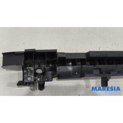 Renault - Captur - Bumperframe achter