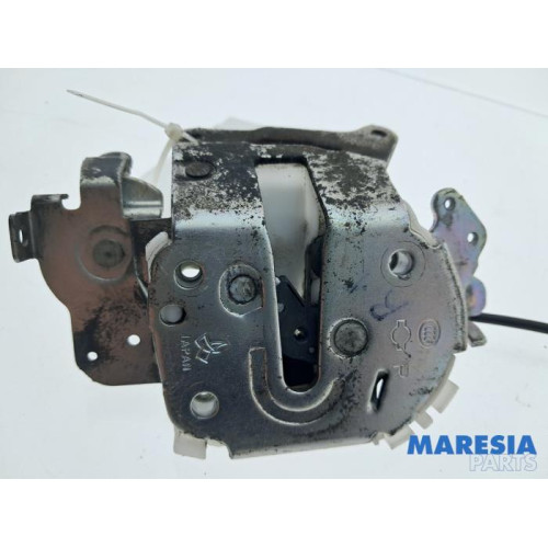 Dacia - Dokker - Sliding door lock mechanism, right