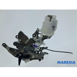 Dacia - Dokker - Sliding door lock mechanism, right