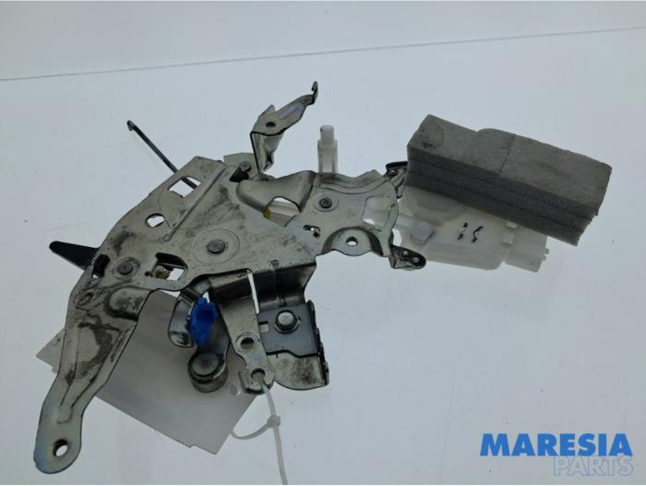 Dacia - Dokker - Sliding door lock mechanism, right