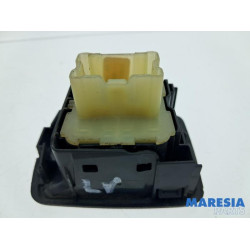 Dacia - Dokker - Multi-functional window switch
