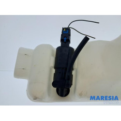 Dacia - Dokker - Front windscreen washer reservoir