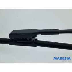 Dacia - Dokker - Front wiper arm