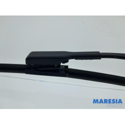 Dacia - Dokker - Front wiper arm