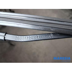 Dacia - Dokker - Front wiper arm