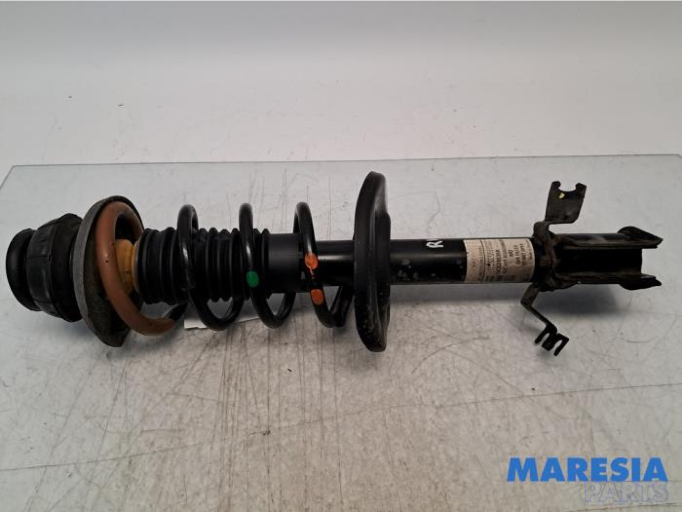 Dacia - Dokker - Front shock absorber rod, right