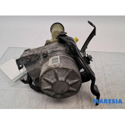 Dacia - Dokker - Power steering pump