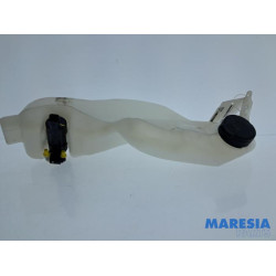 Dacia - Lodgy - Front windscreen washer reservoir