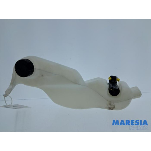 Dacia - Lodgy - Front windscreen washer reservoir