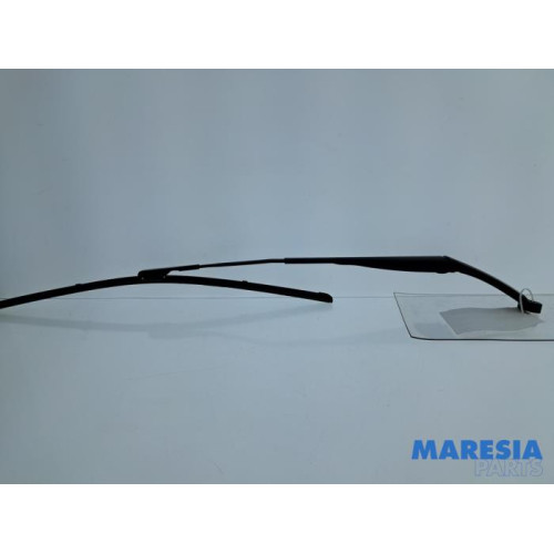 Dacia - Lodgy - Front wiper arm
