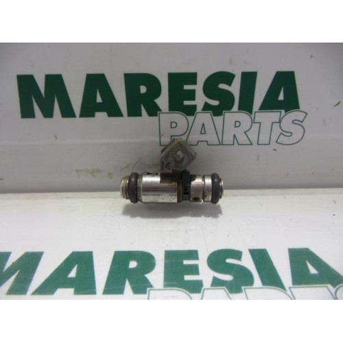 Renault - Megane Scenic - Injector (petrol injection)
