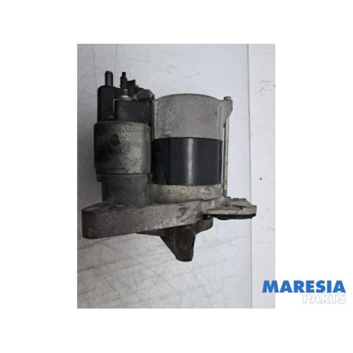 Renault - Clio - Starter