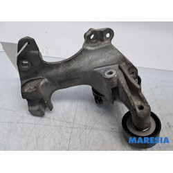 Renault - Clio - Dynamosteun boven