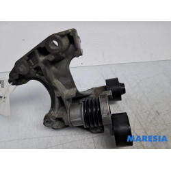 Renault - Clio - Dynamosteun boven