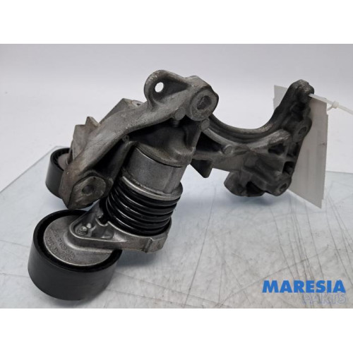 Renault - Clio - Dynamosteun boven