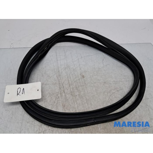 Citroen - C1 - Portierrubber 4Deurs rechts-achter