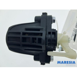 Citroen - C1 - Tailgate lock mechanism