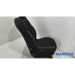 Renault - Captur - Stoel links