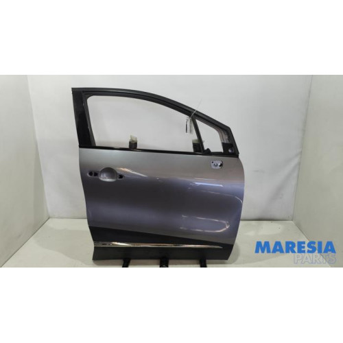 Renault - Captur - Front door 4-door, right