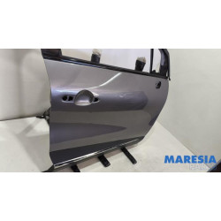 Renault - Captur - Front door 4-door, right