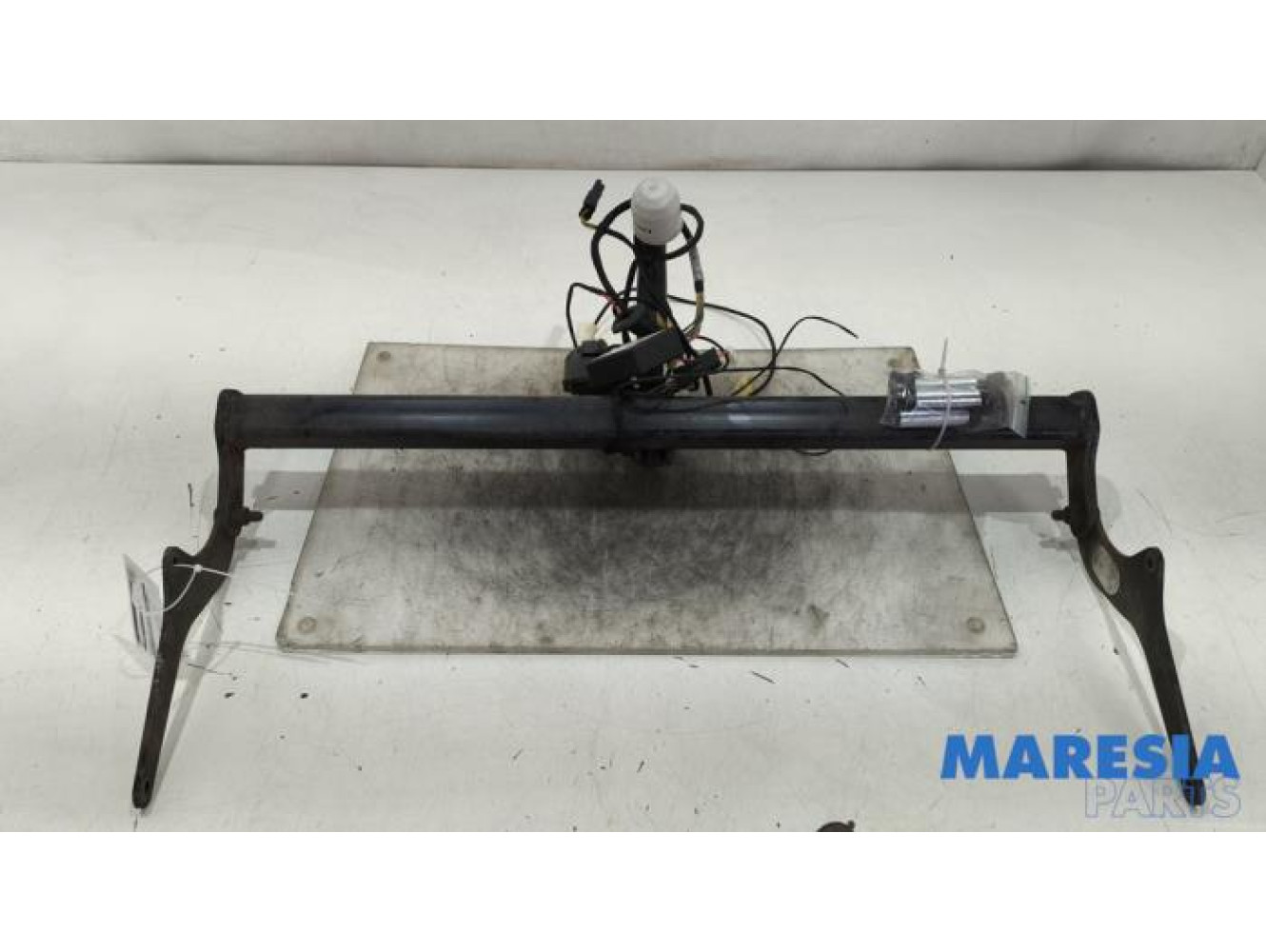 Renault - Captur - Towbar