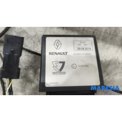 Renault - Captur - Towbar