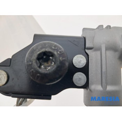Opel - Karl - Seatbelt tensioner, right