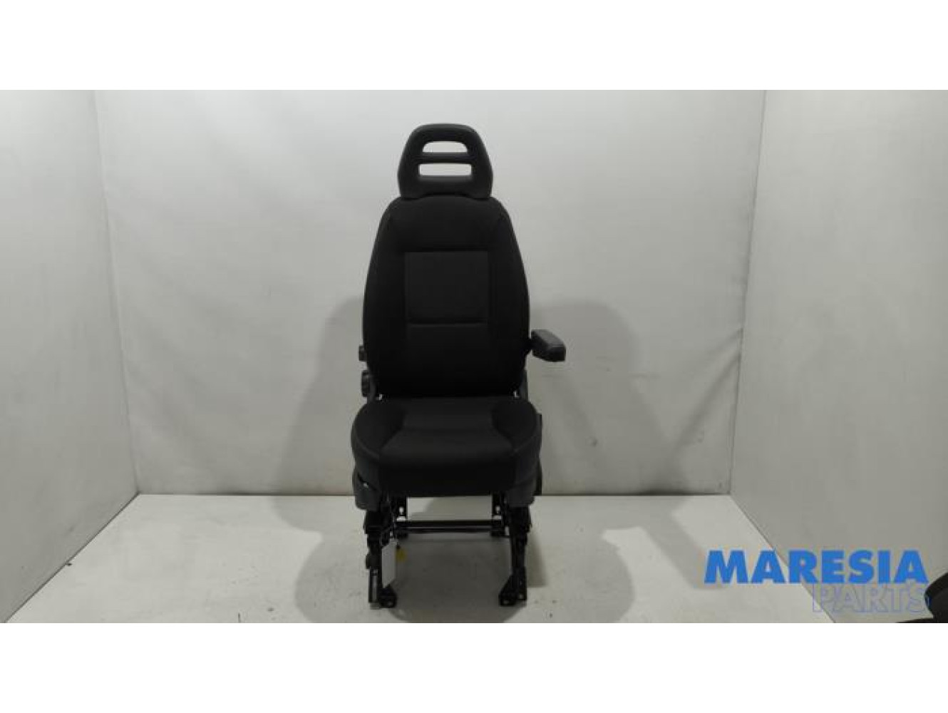 Peugeot - Boxer - Seat, right