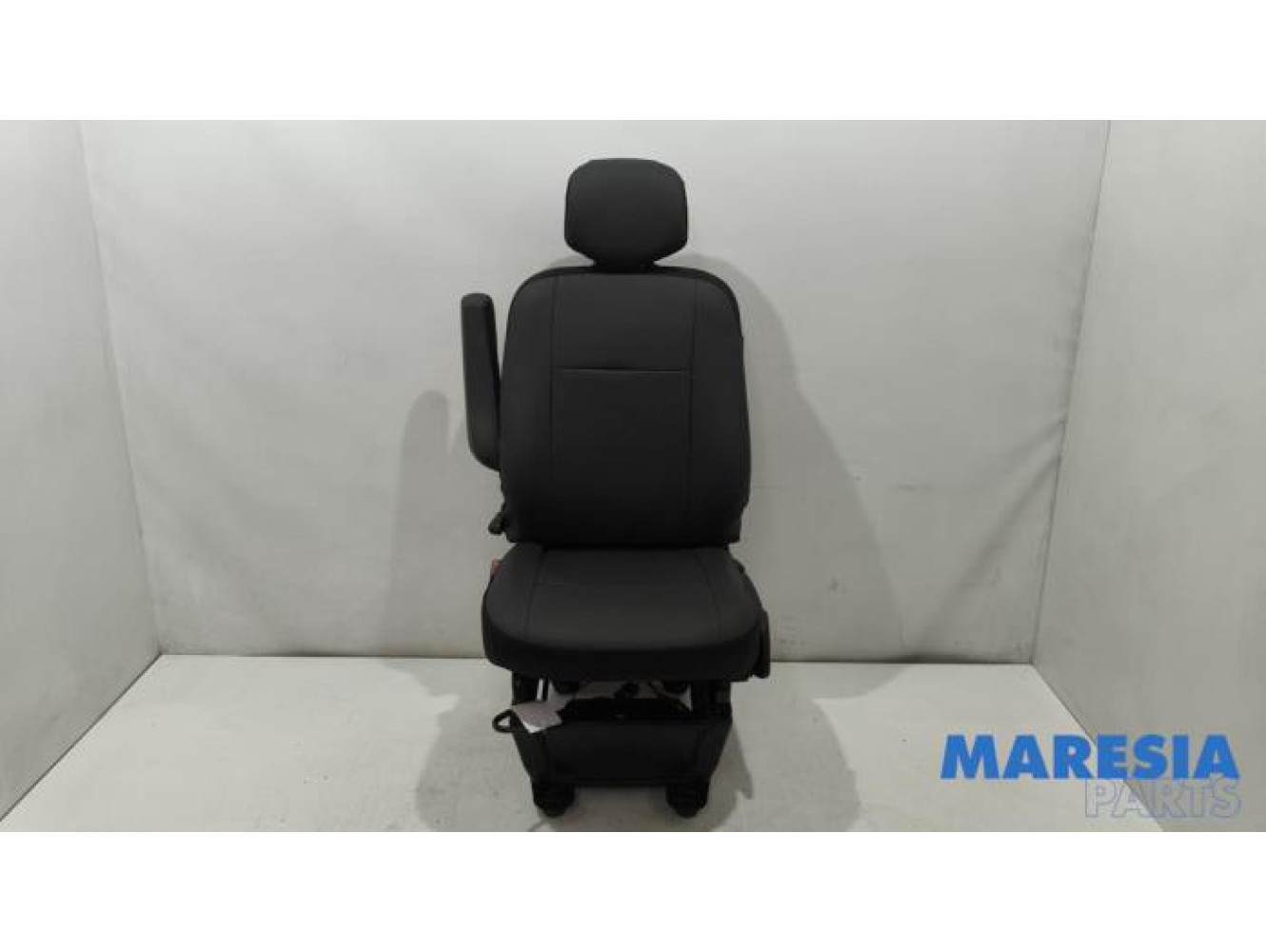 Renault - Master - Stoel links