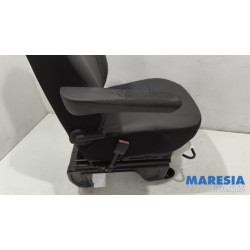 Renault - Master - Stoel links