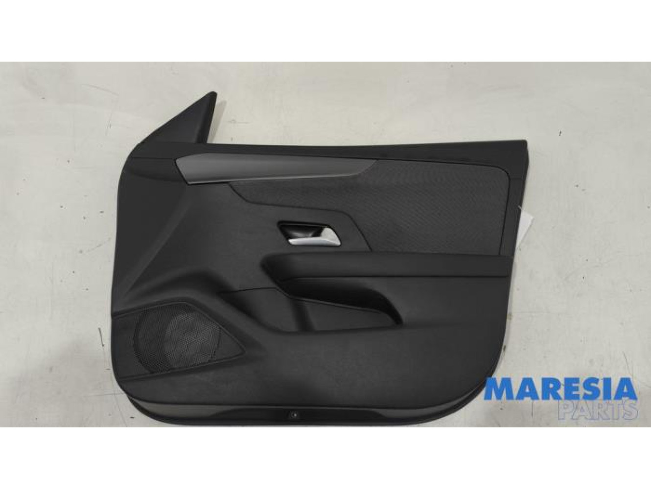 Opel - Mokka - Front door trim 4-door, right