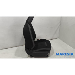 Opel - Mokka - Seat, right