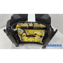 Opel - Mokka - Seat, right