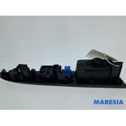 Opel - Karl - Multi-functional window switch