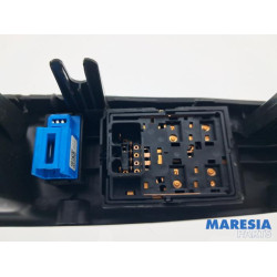 Opel - Karl - Multi-functional window switch