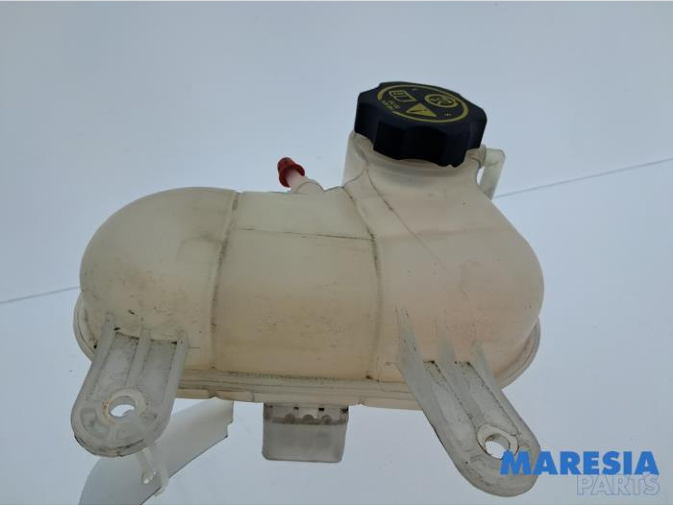 Opel - Karl - Expansion vessel