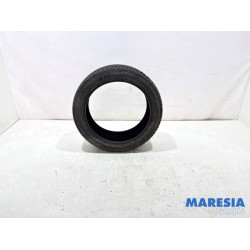 Renault - Clio - Winter tyre