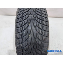 Renault - Clio - Winter tyre